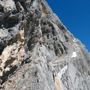 Am Steinerband im Steinerweg der Dachstein Südwand, mit deinem Bergführer