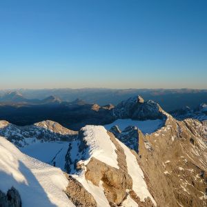 Sonnenuntergangsstimmung am Gipfel des Hohen Dachsteins